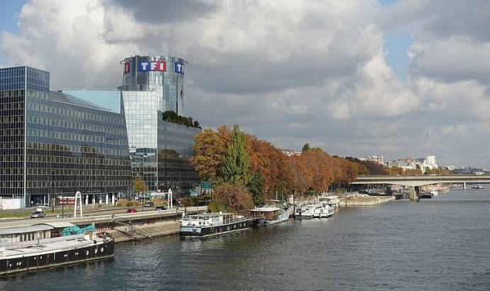 tf1-pont-dissy-les-moulineaux-paris-6-november-2016-800x475-1