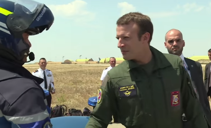 macron-aviateur