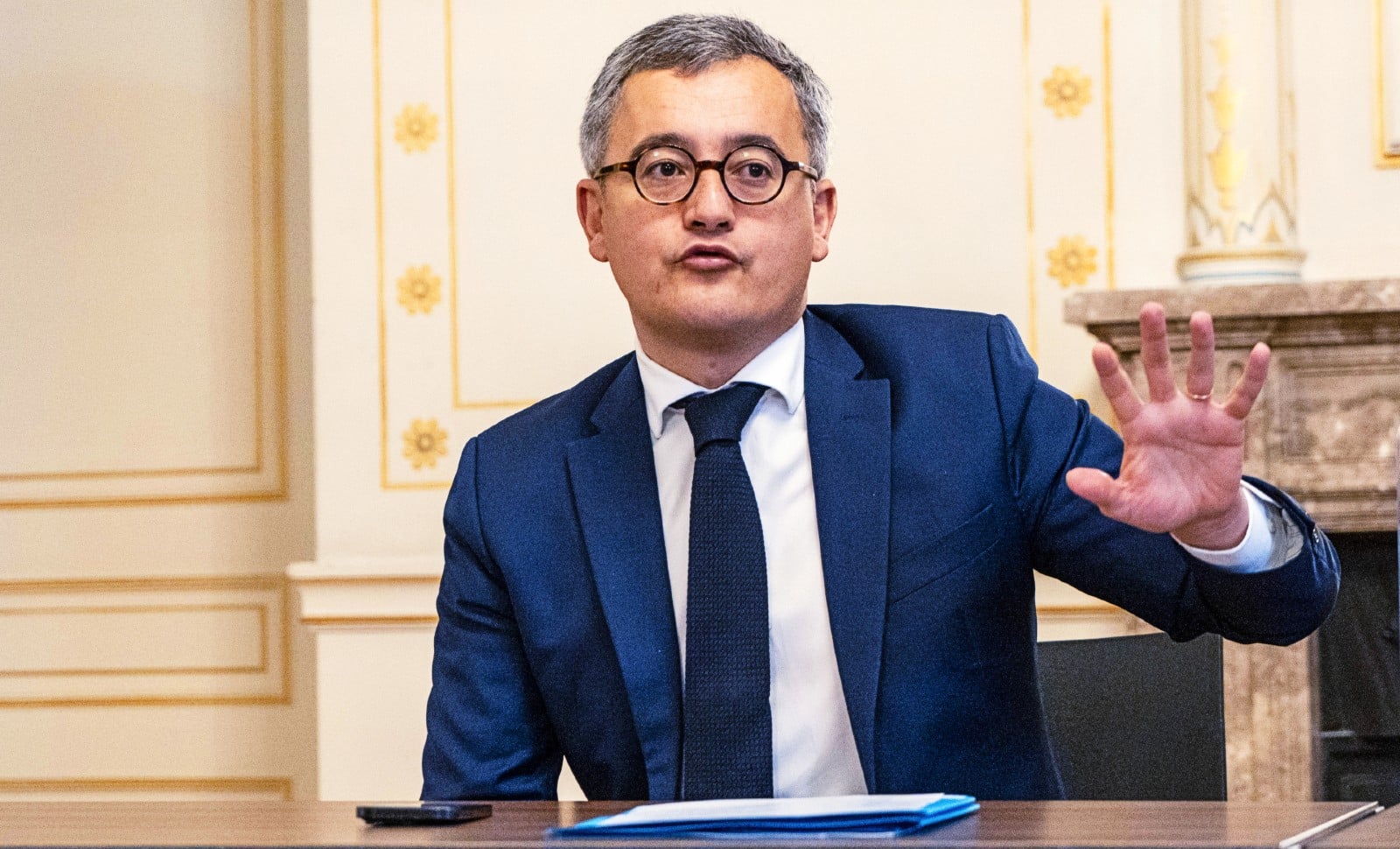 Que Gérald Darmanin nous aide à le soutenir… - Causeur