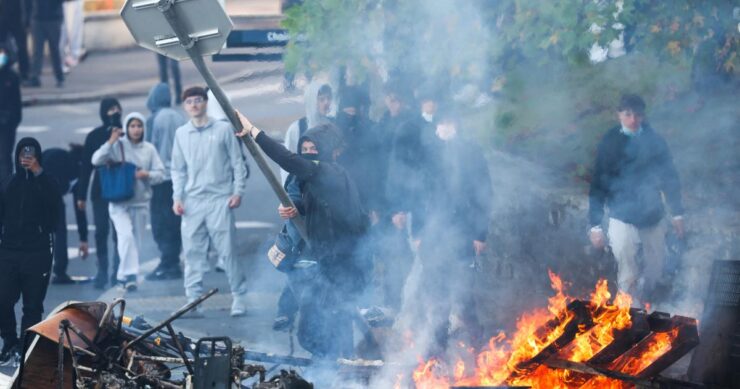 Attaques incendiaires en marge des mobilisations lycéennes à Marseille